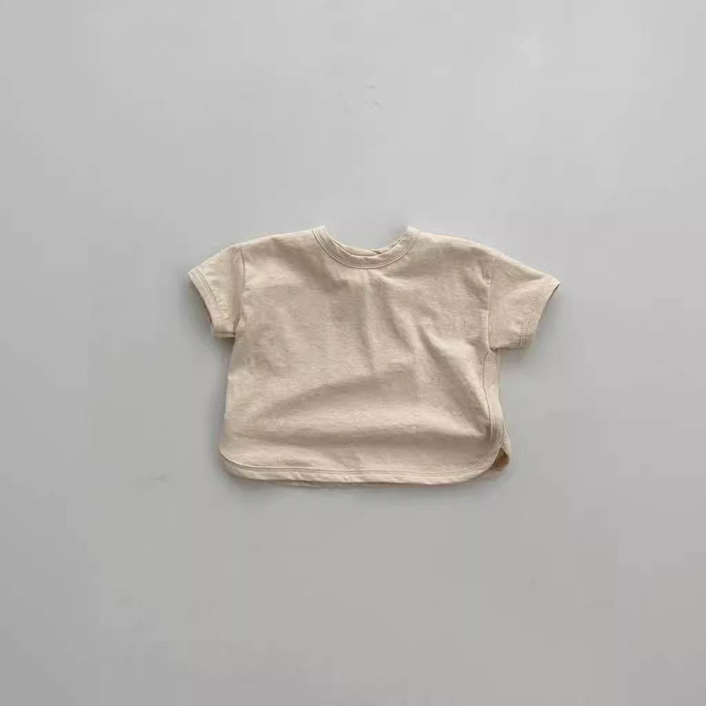 Versatile crew-neck short-sleeved top
