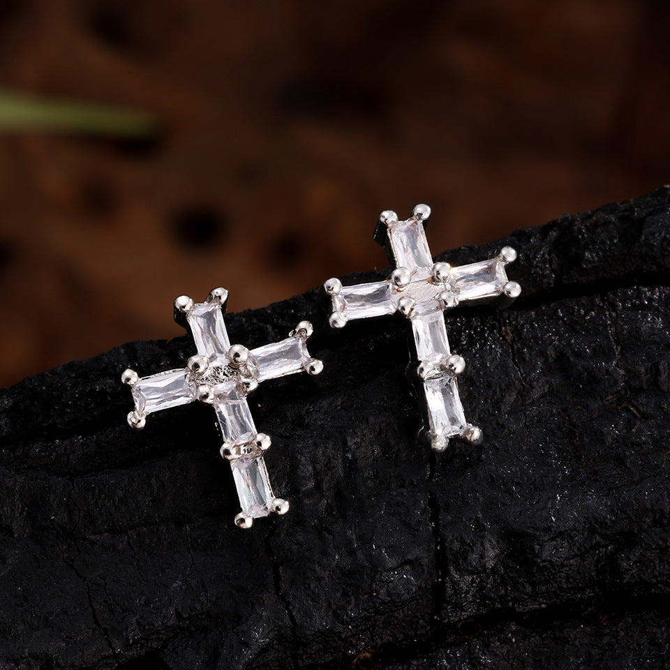 Femmes Cross Baguette CZ Boucles d'oreilles Stud
