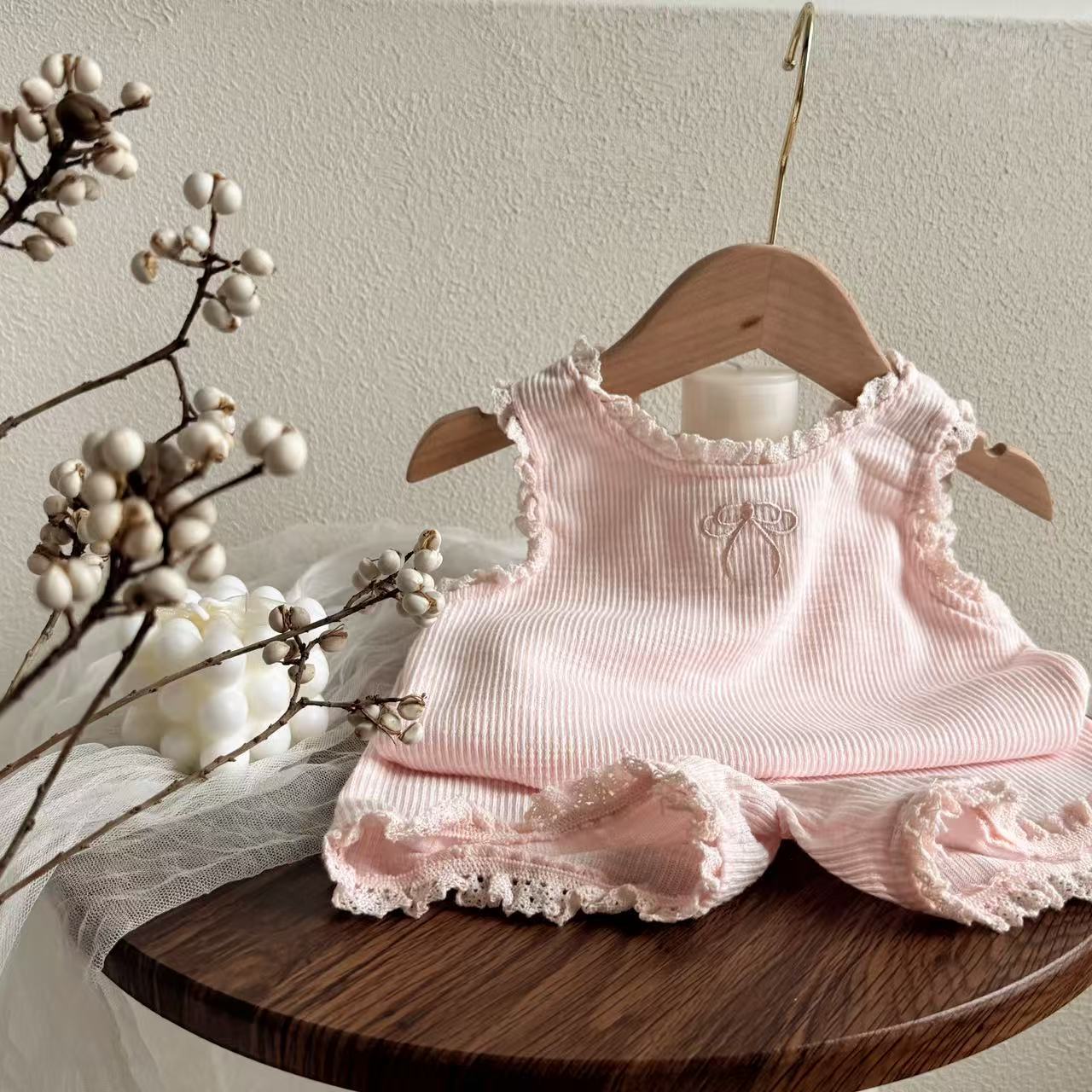 Top et shorts sans manches d'été
