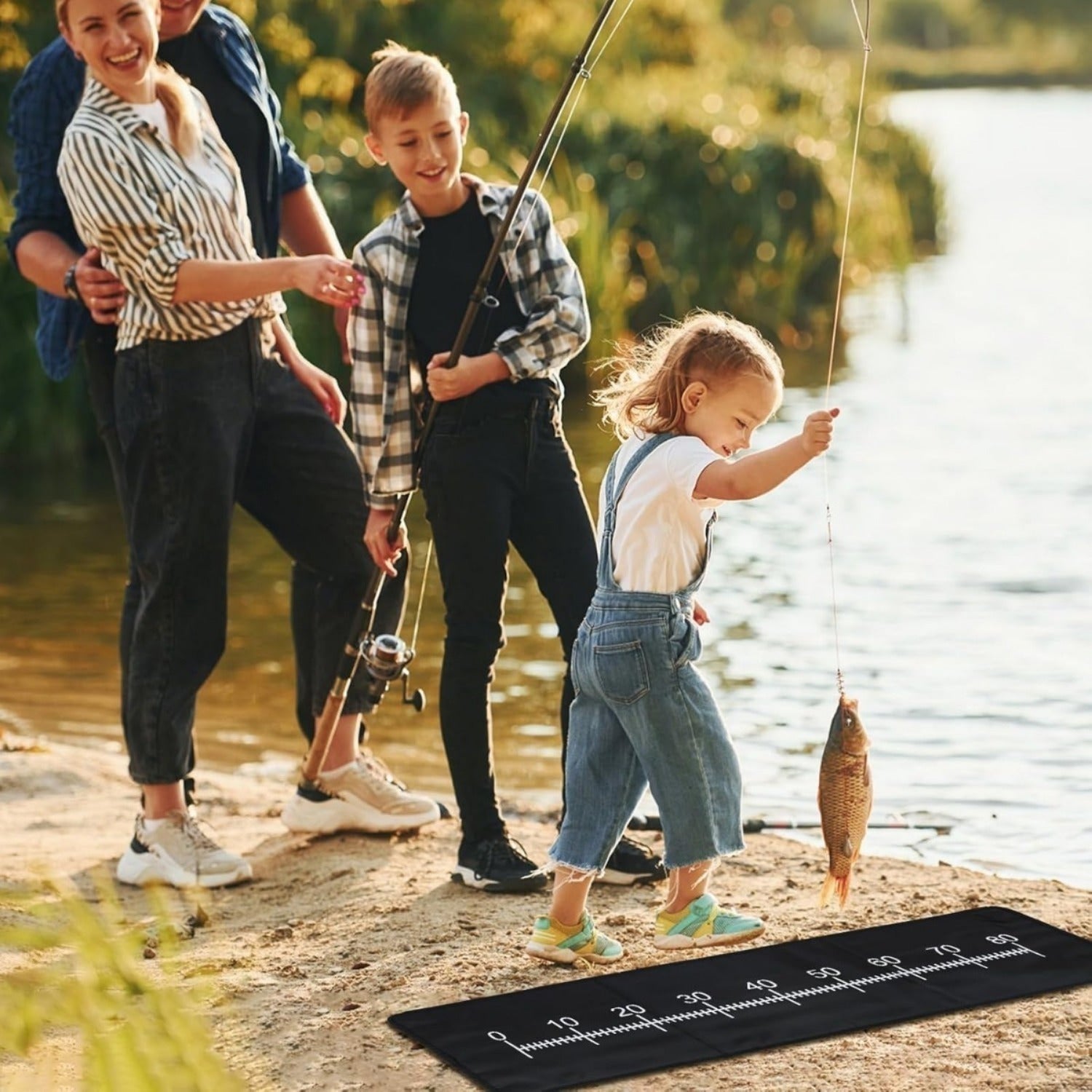 Station de pêche pratique qui double comme un détenteur de filet d'atterrissage et Mat