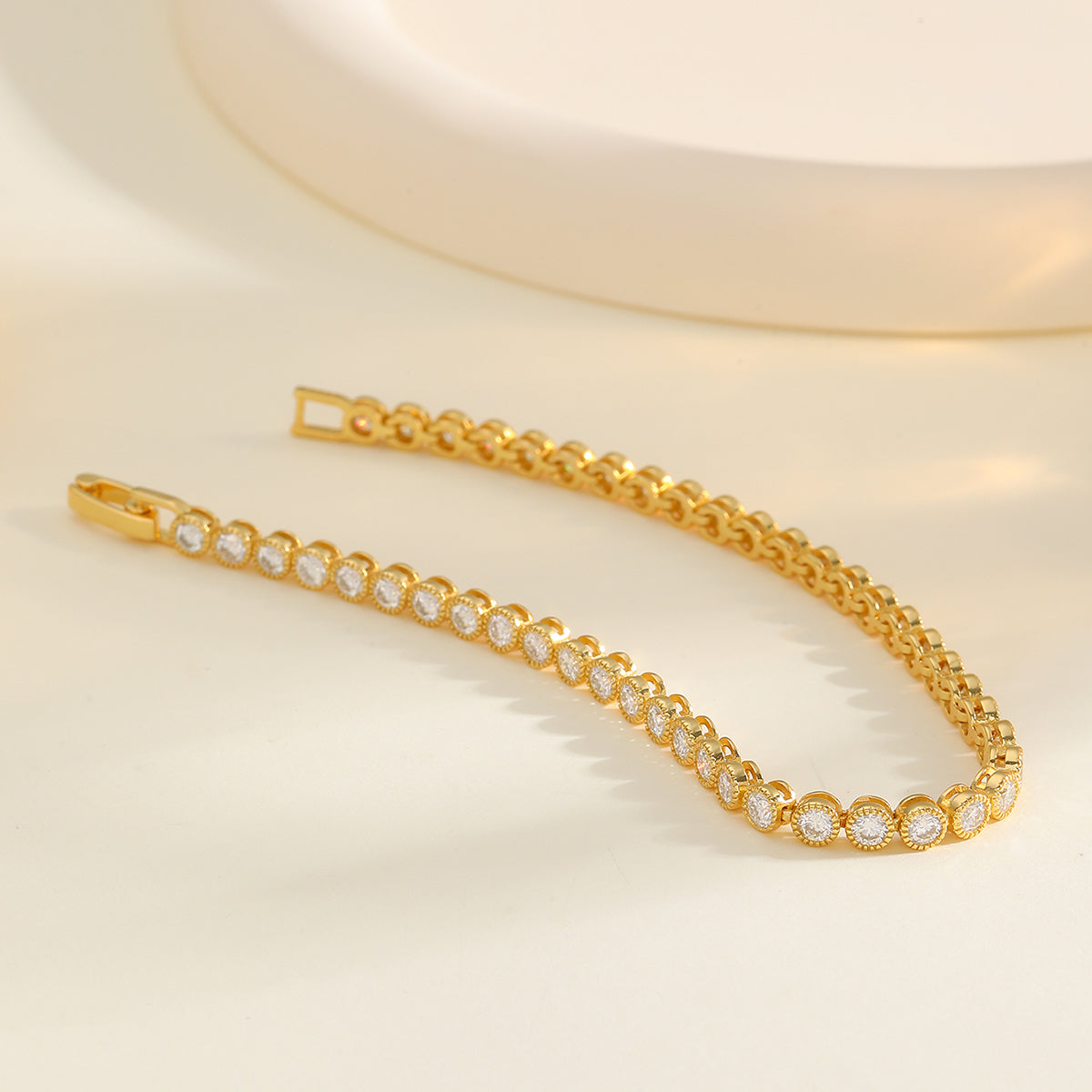 S925 Argent plaqué or 45pcs 3mm Lunette Moissanite Bracelet 19cm D Couleur VVS1 GRA Certifie