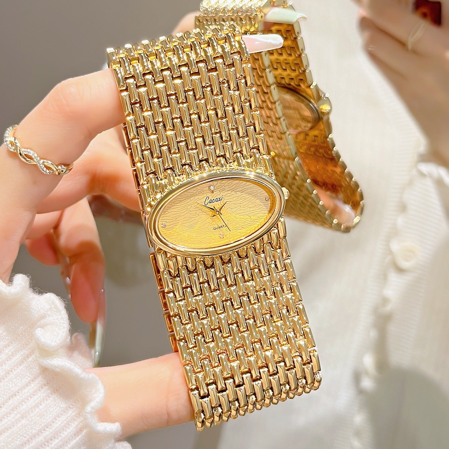 Montre Quartz Vintage pour femmes élégant et tendance
