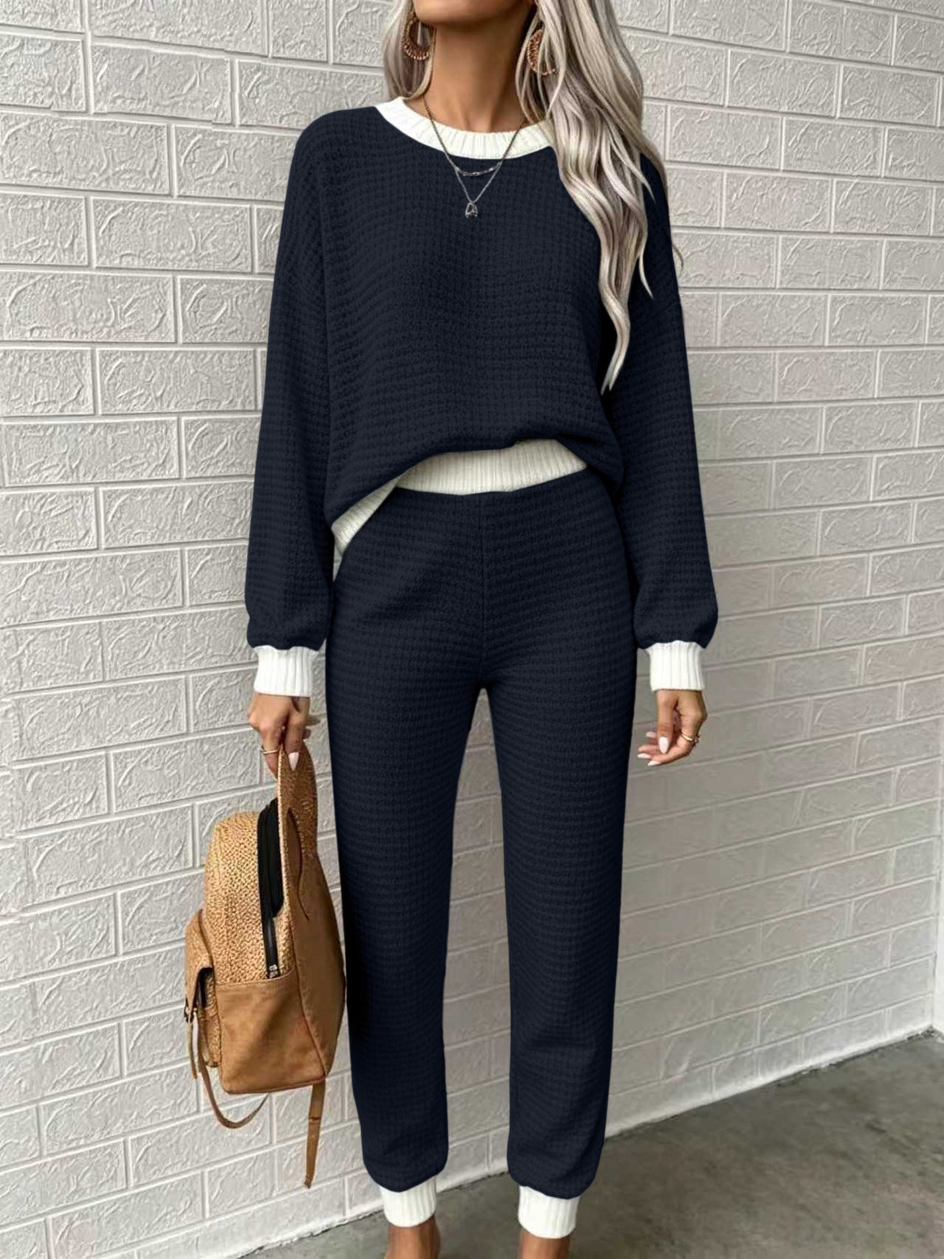 Sweat-shirt d'équipage et pantalons à deux pièces