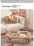 Lit carré en peluche