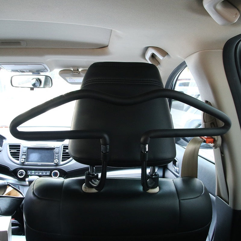 Suspensions en manteau de voiture