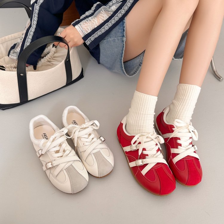 Retro Versatile Épaisseur Soled High Rise Chaussures Allemandes de Formation Pour Femmes