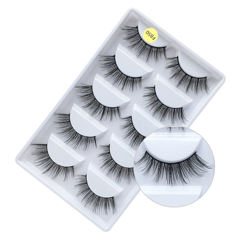 Cils synthétiques volumineux naturellement courbés