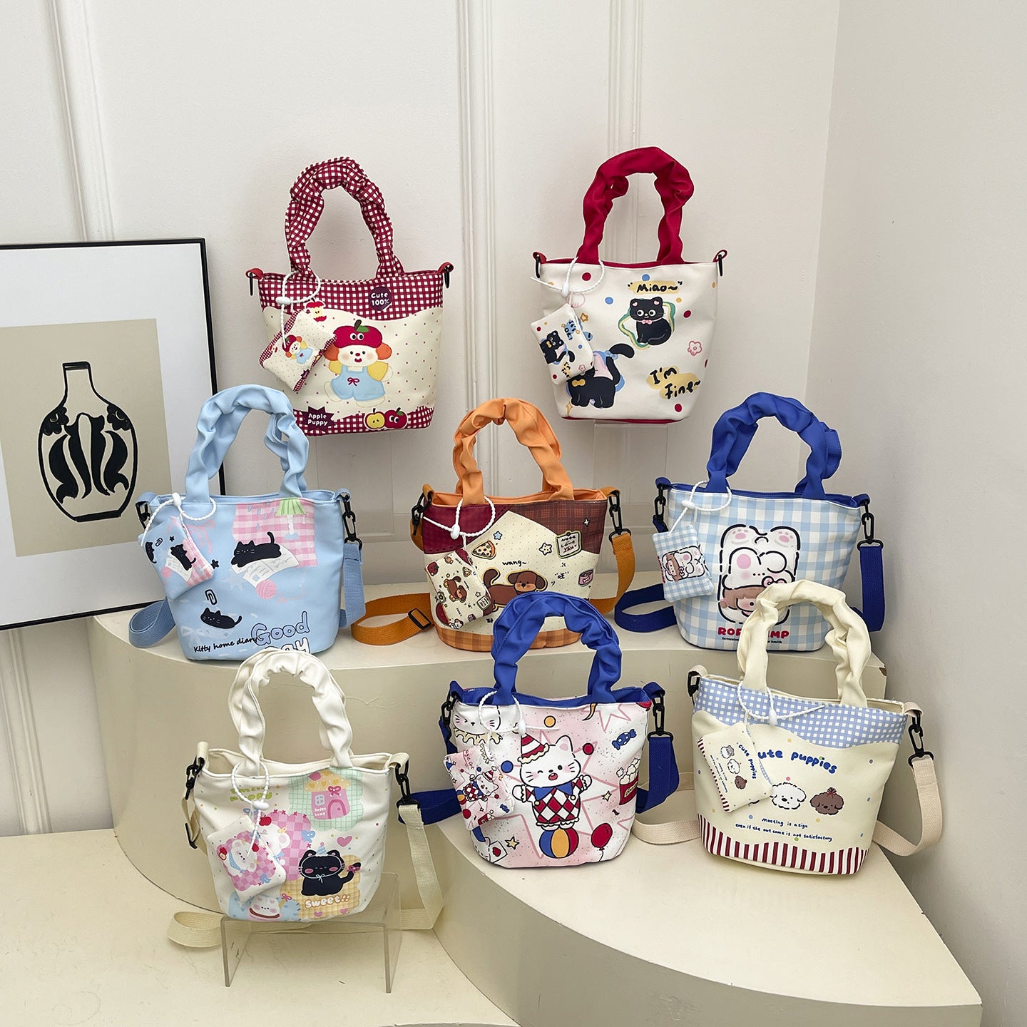 Sac en seau de dessin animé disponible dans une variété de dessins adorables
