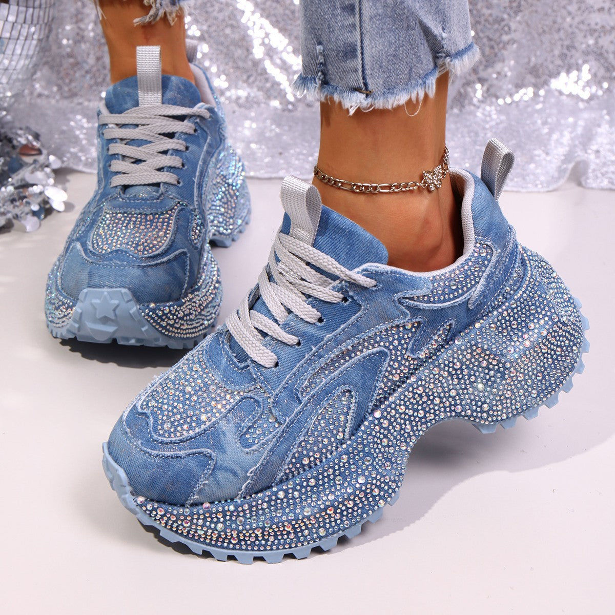 Femmes Stylish Versatile Augmentation de la hauteur Sneakers occasionnels à semelle épaisse