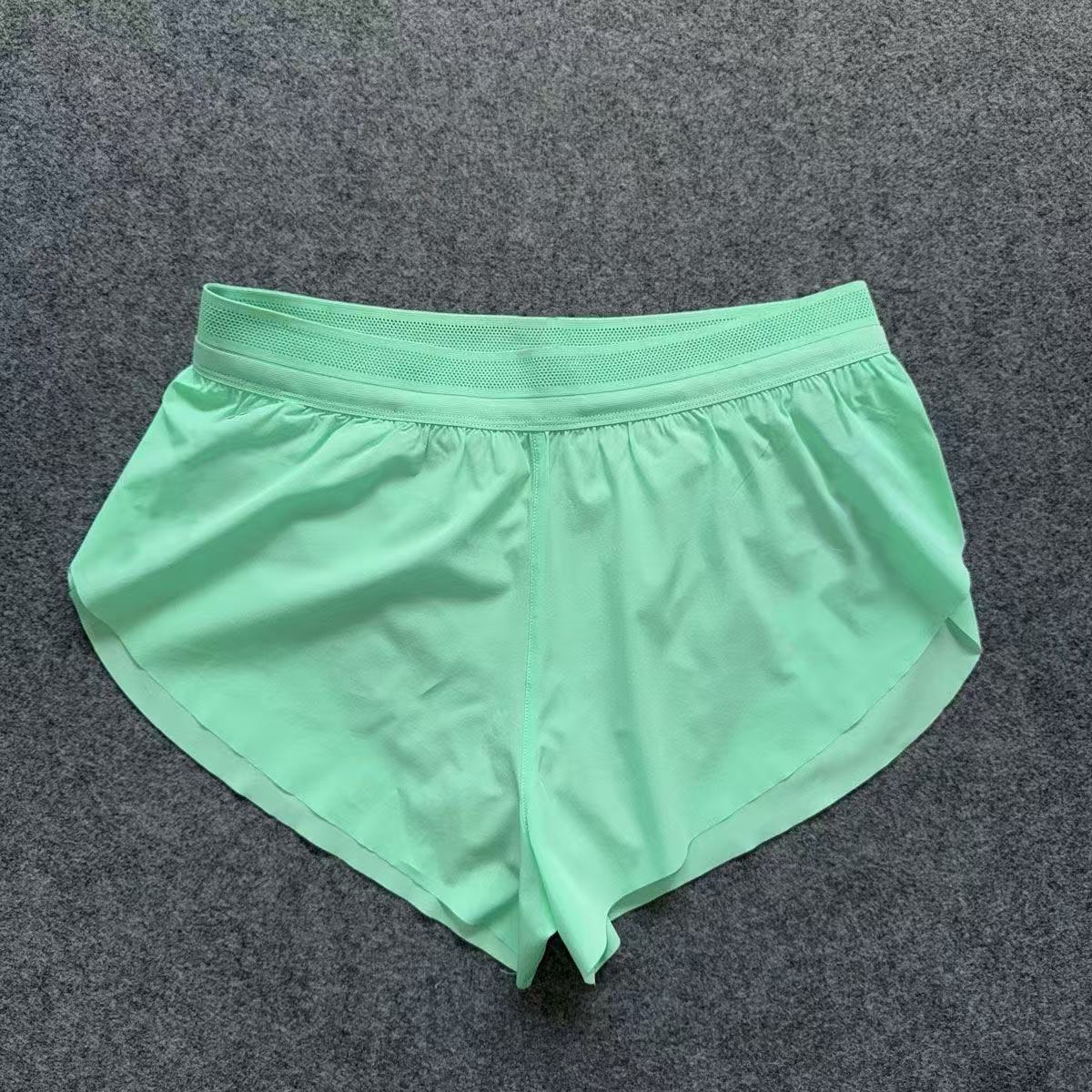 Couleur solide pour homme Séchage rapide Shorts en vrac respirants