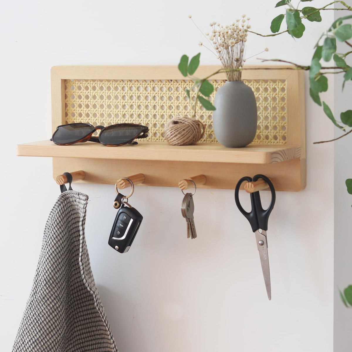 Rack de stockage mural de rotin en bois massif