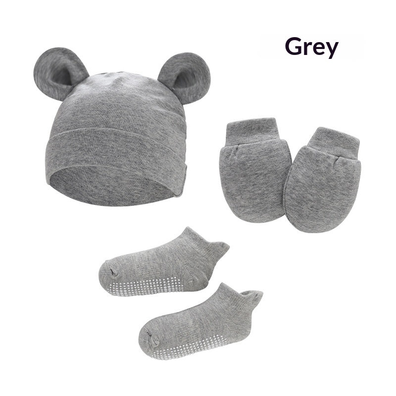 Chapeau nouveau-né Mittens et chaussettes avec des chaussures en caoutchouc
