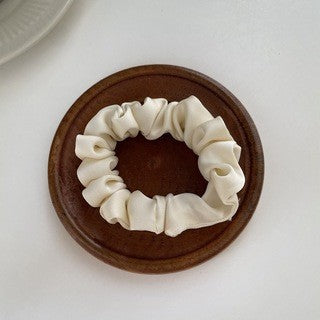 Crème Texture Silky Satin French Black Large Intestine Hair Ring