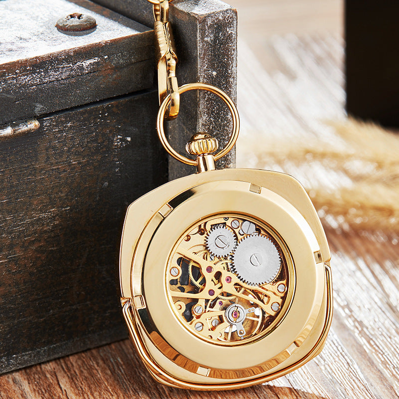 Montre de poche classique rétro tendance avec une chaîne