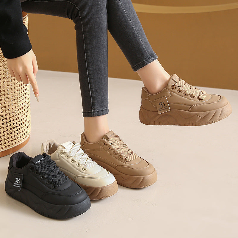 Sneakers augmentant la taille pour les étudiantes