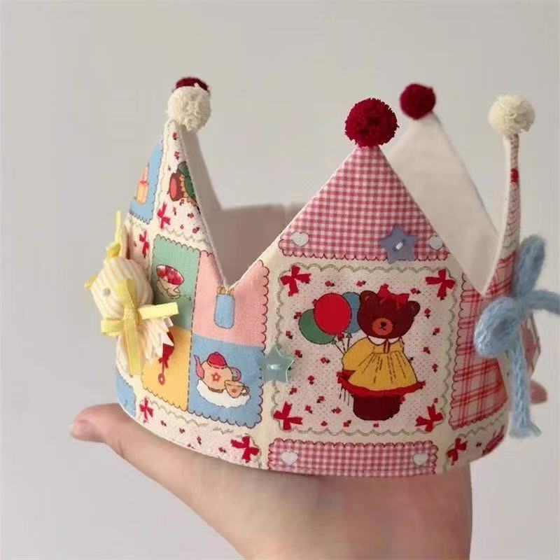 Belle couronne d'anniversaire de Bow Little Bear fait main