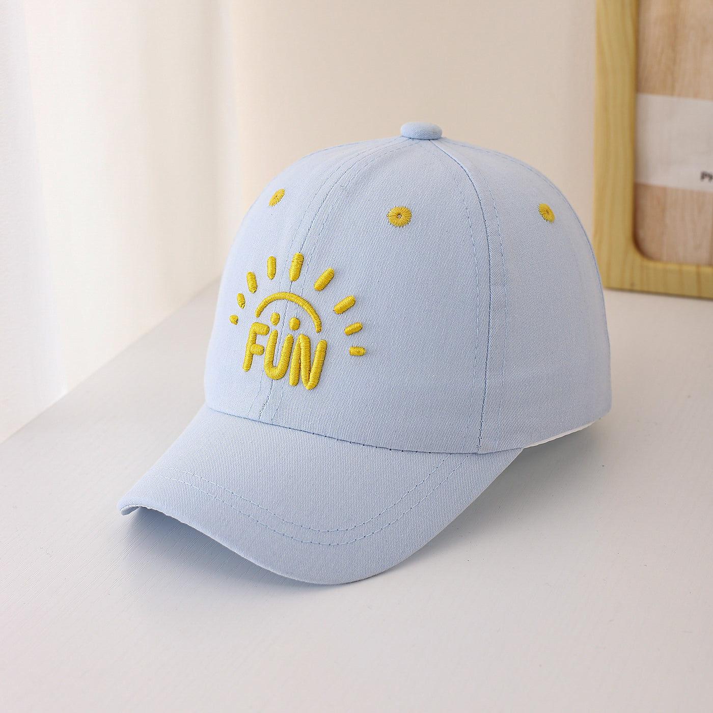 Lettre tridimensionnelle de couleur unique pour enfants Broderie solaire réglable Simple Casual B
