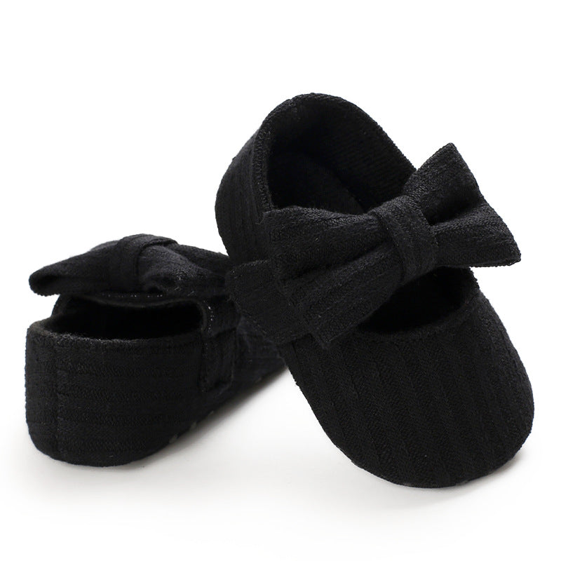 Chaussures bébé tricotées en laine