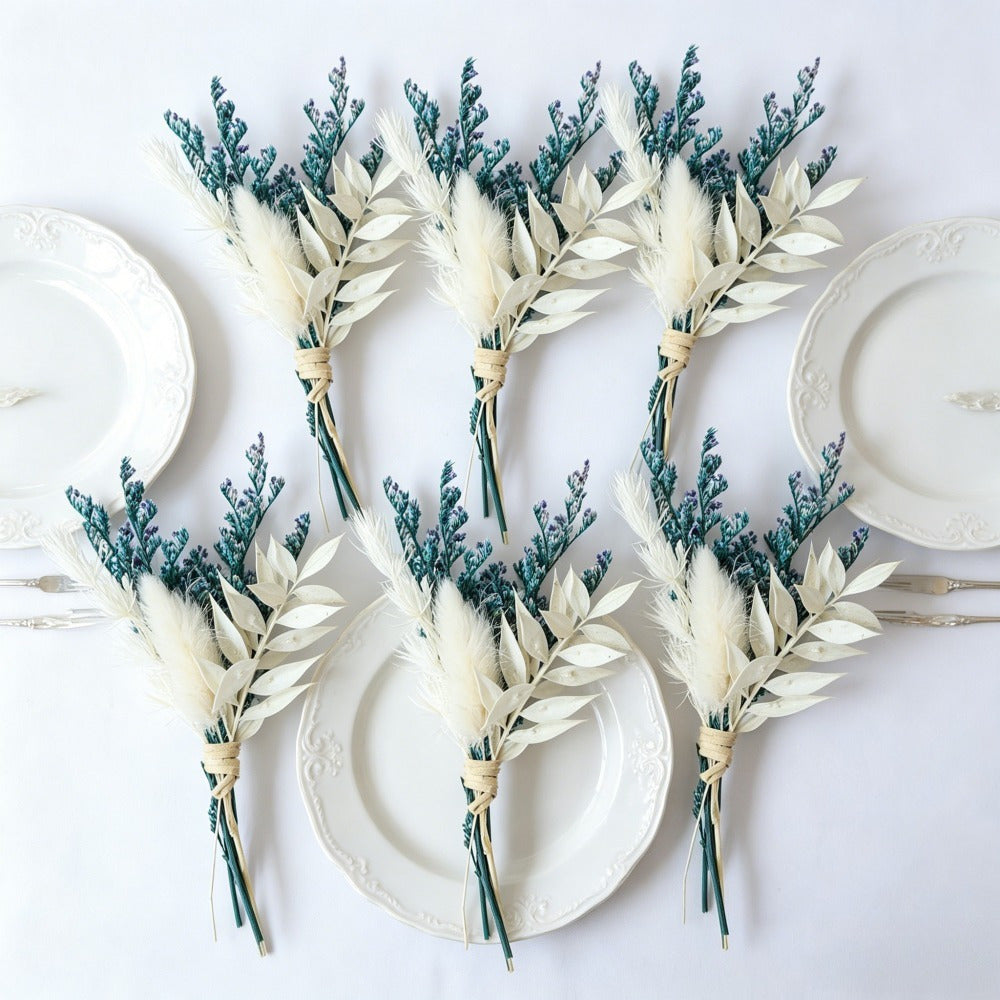 6 Mini Bouquets de fleurs séchés en bleu et blanc - Set décoratif avec l'herbe d'amour