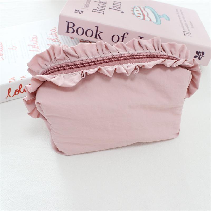 Sac de maquillage Ruffled style coréen simple en nylon imperméable