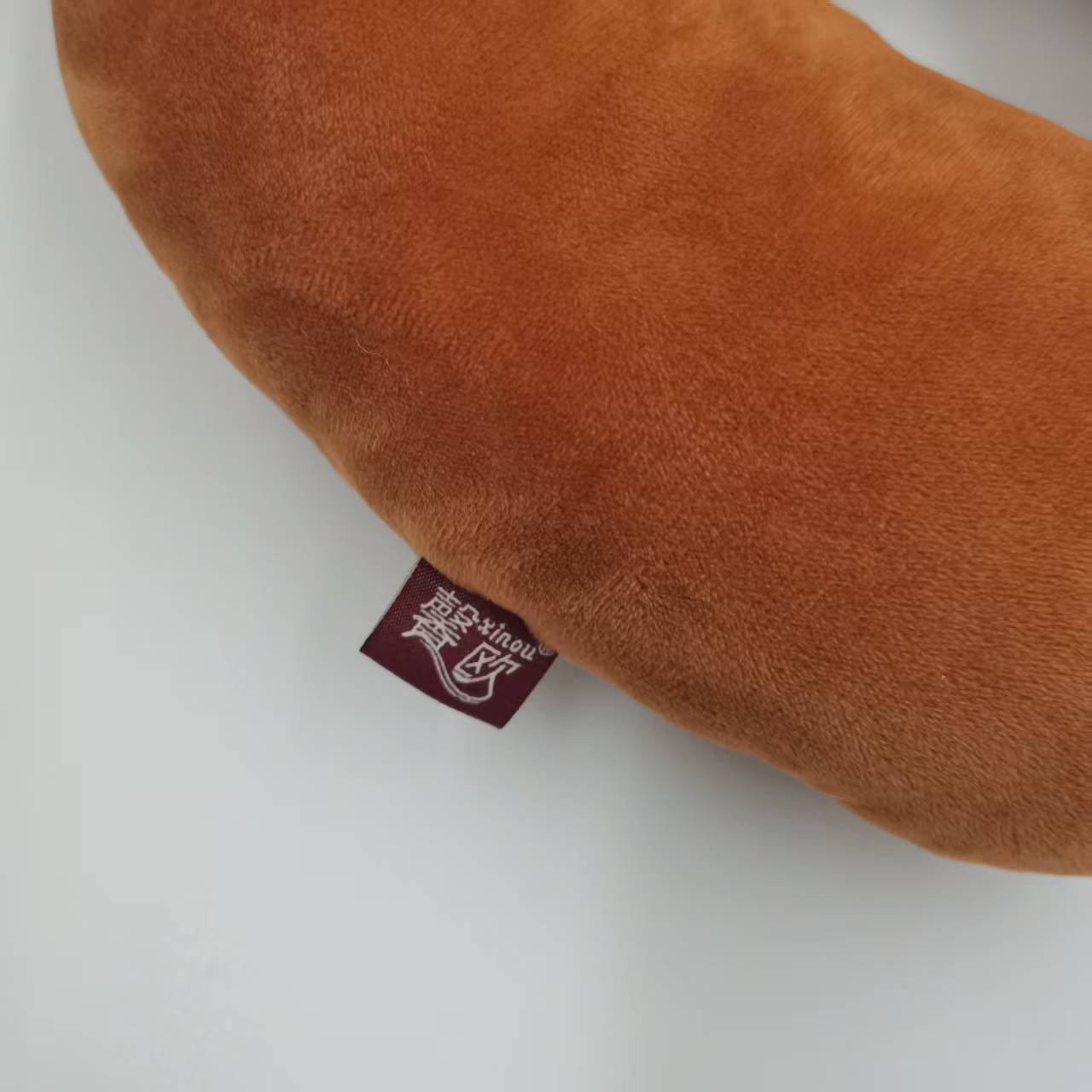 Mignon ours brun foncé UShaped Voyage Oreiller Oreiller en peluche souple soutien cou Oreiller