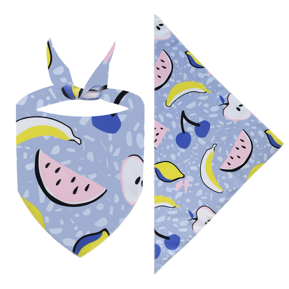 Dessin animé Triangle d'animal de compagnie frais Fruit Polyester imprimé Chat et chien Saliva Serviette écharpe Qui