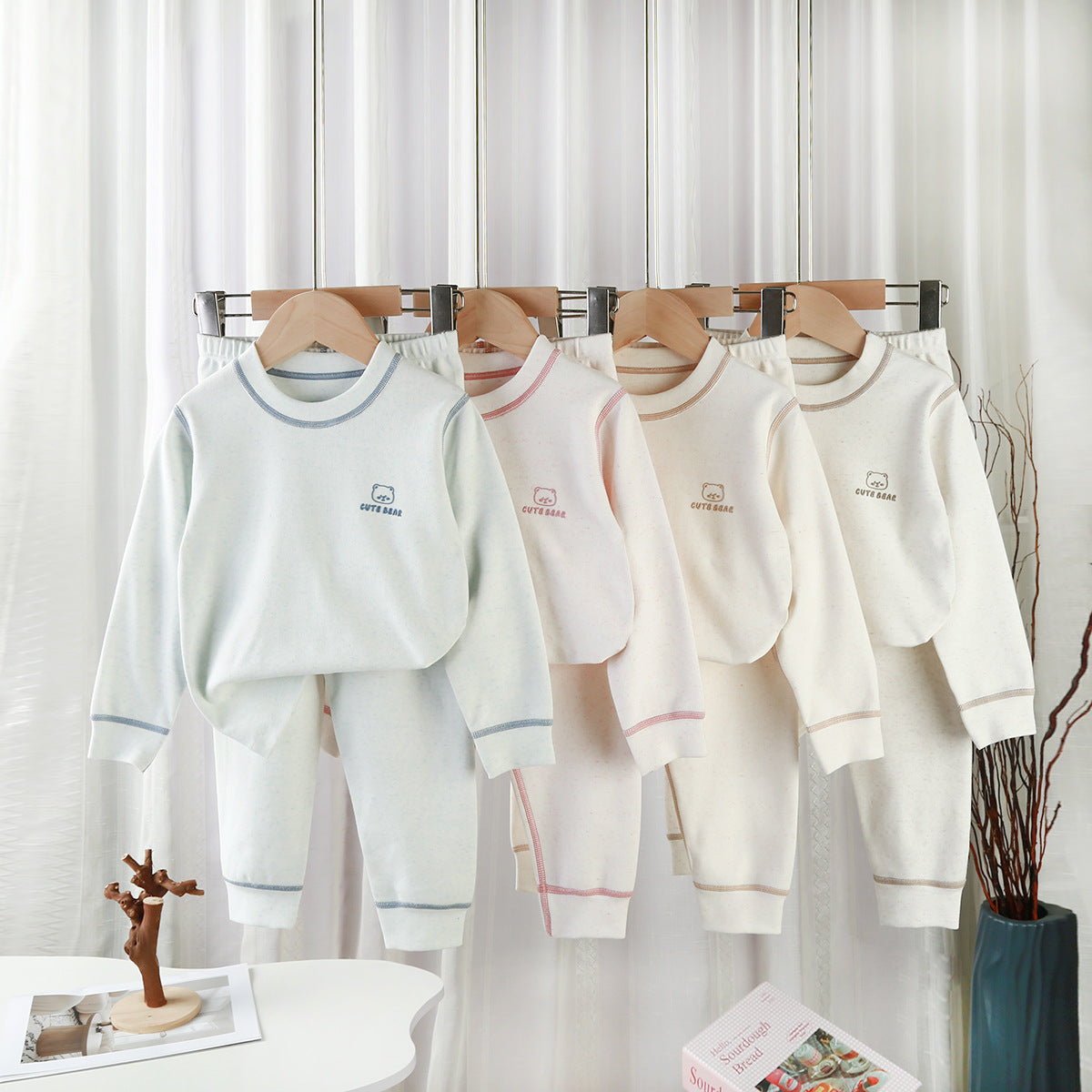 Vêtements et pantalons d'automne en coton pour hommes Femmes et bébés Cou rond Sous-vêtements thermiques
