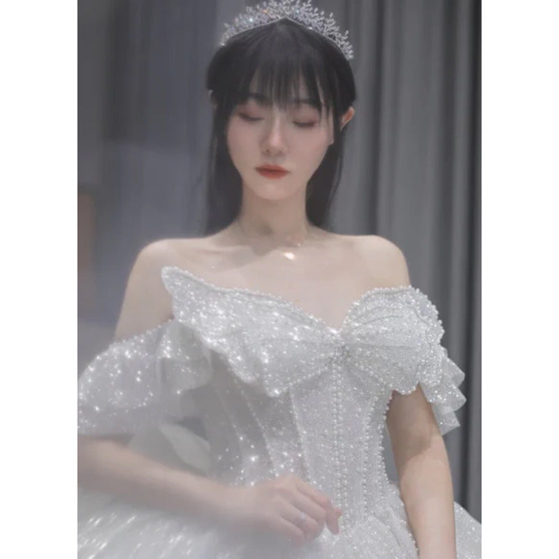 Robe de mariée rétro de l'industrie à une épaule longue traînée