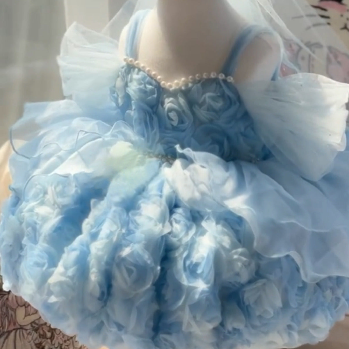 Robe d'anniversaire en trois dimensions bleue pour les petites filles