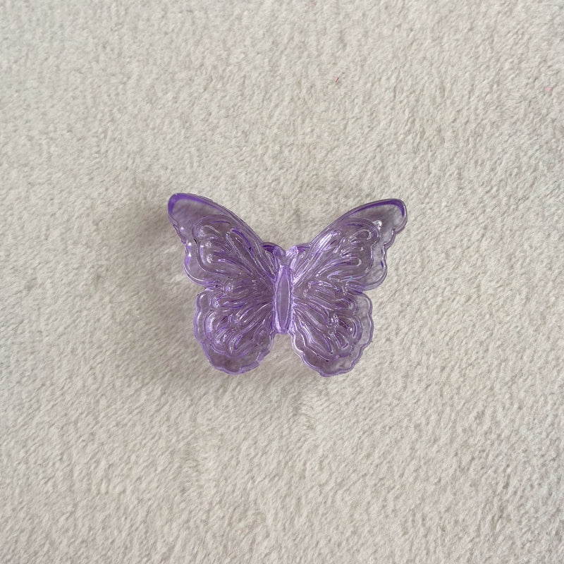 Perles de papillon acrylique détaillées
