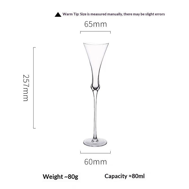 Flûtes de champagne en cristal avec une petite capacité conçue pour des parties élégantes et parfaites