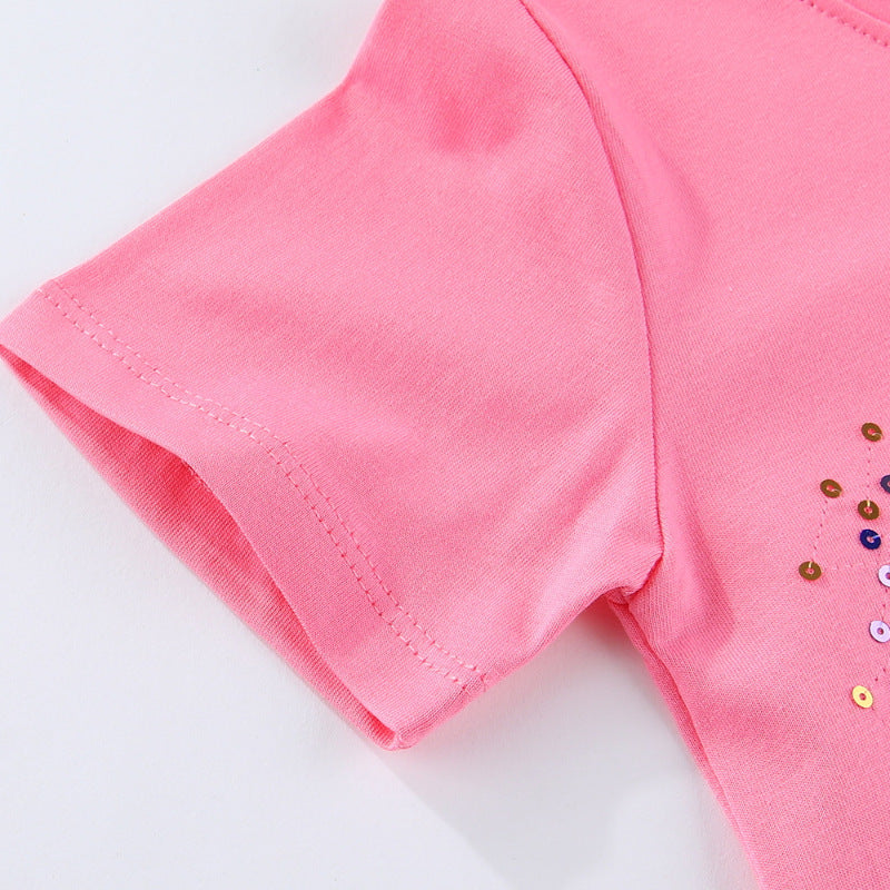 Tee-shirt à manches courtes pour filles à cinq points de paille brodé