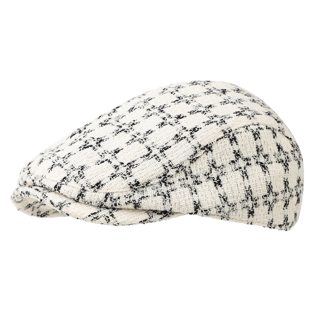 La petite casquette à motifs floraux, de style français, convient aux femmes du quotidien