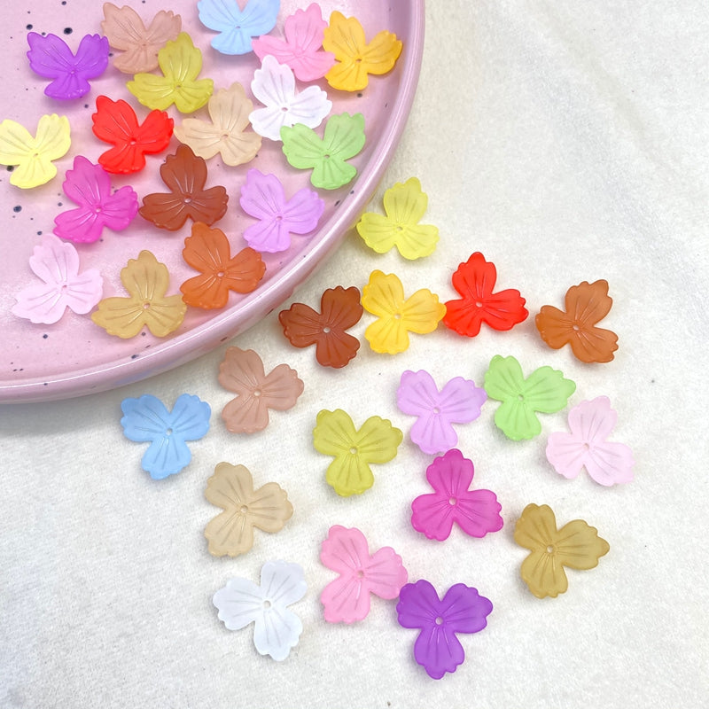 Perles de fleurs acryliques 3-Petal givrées