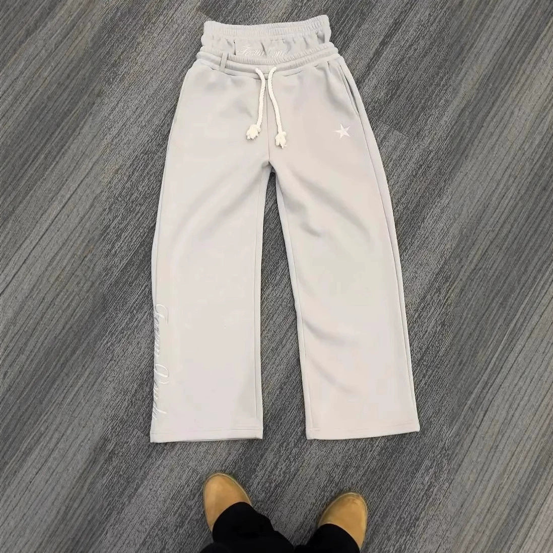 Trendy Double-waist Five-pointed Star Brodery Couple simple casual faux deux-pièces large-