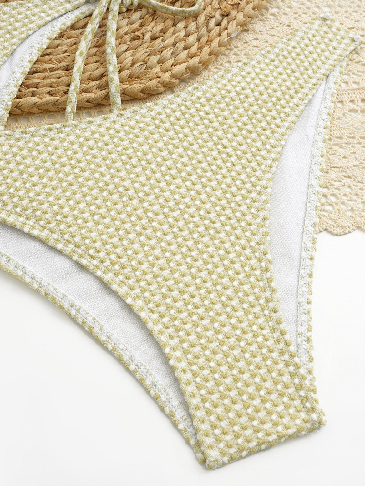 Maillot de bain bikini en trois parties