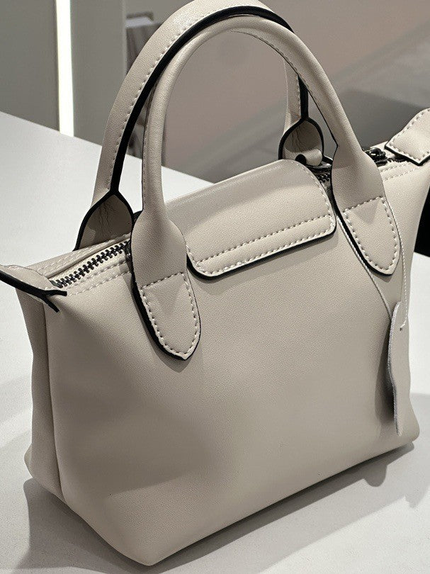 Un véritable sac en cuir pour femmes