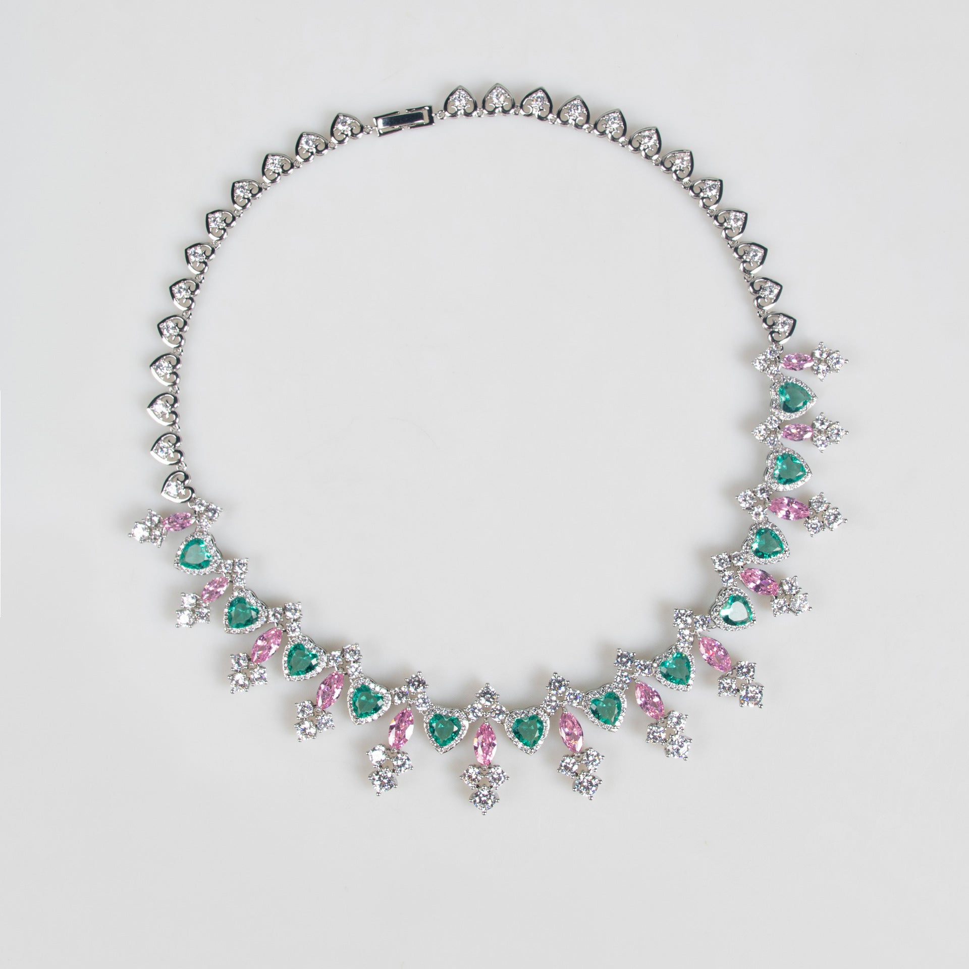 Collier et boucles d'oreilles personnalisés et créatifs pour les femmes