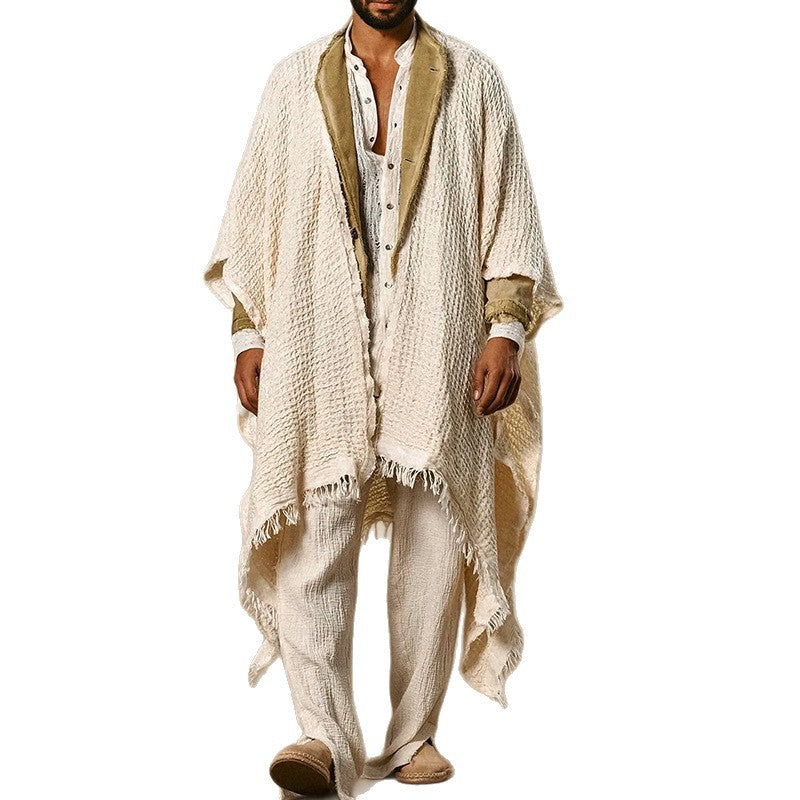 Manteau avec penderie en forme de cape