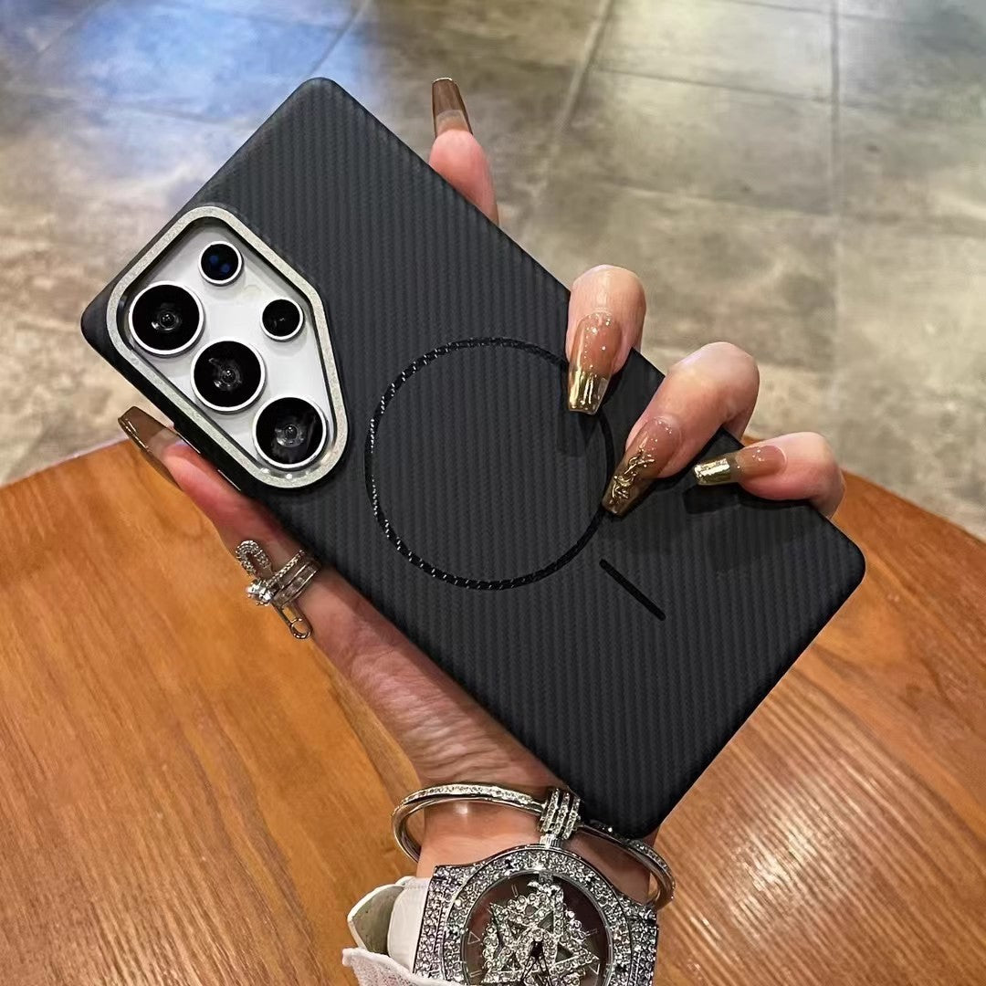Coque de téléphone Fibre de carbone Fine Circle Aspiration magnétique S24ultra Kevlar Résistance à la chute