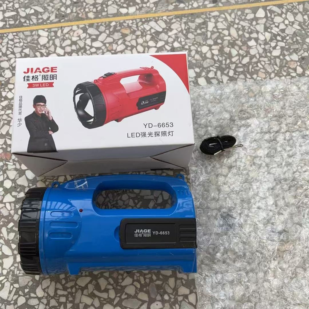 Rechargeable flashlight