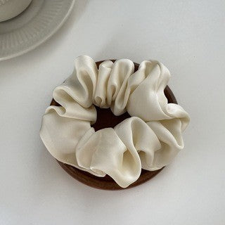 Crème Texture Silky Satin French Black Large Intestine Hair Ring