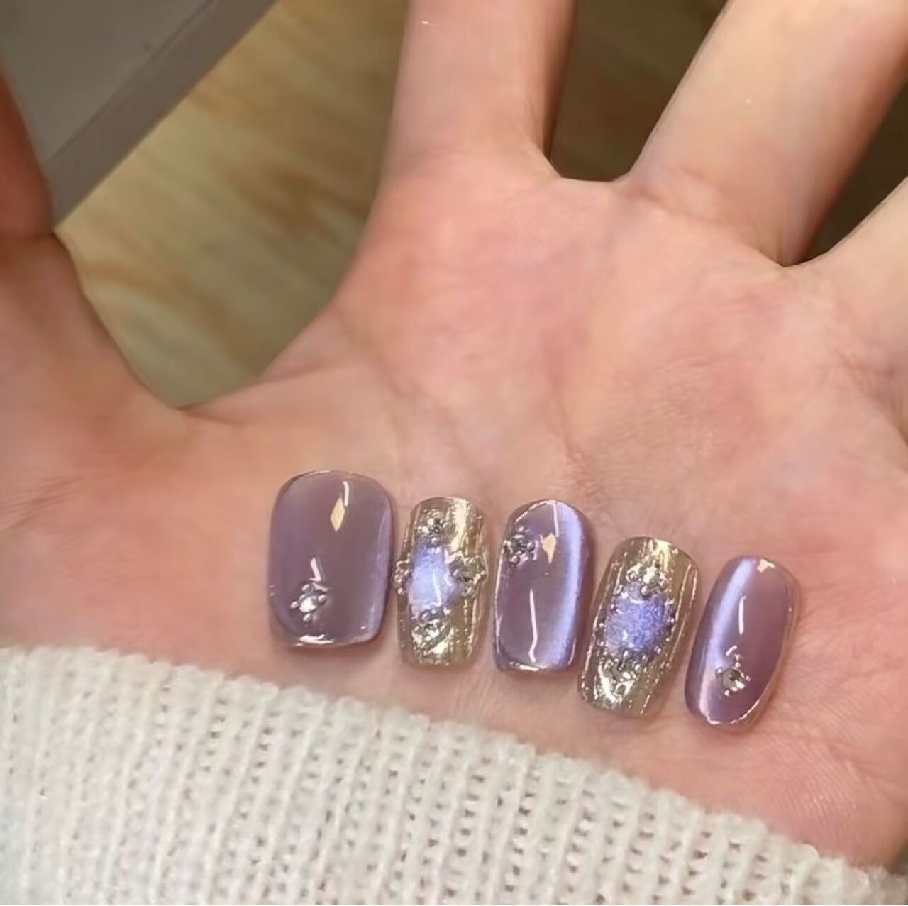 Purple Buccellati Nails à porter à la main