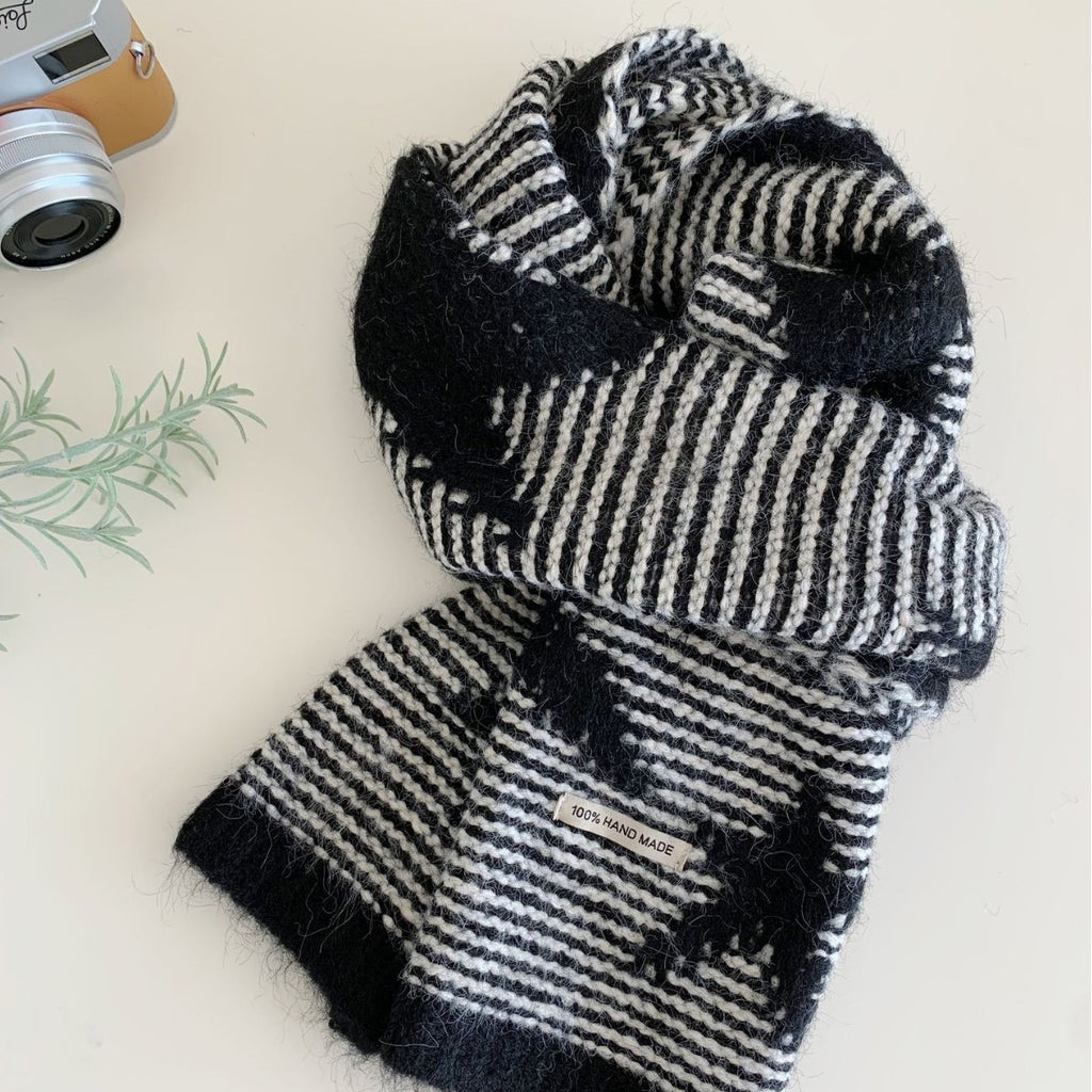 Écharpe d'hiver tricotée en étoile simple et polyvalente pour femmes
