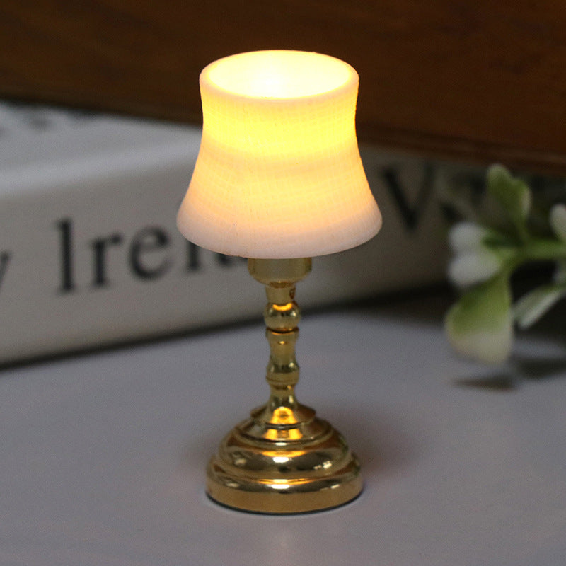 Mode Mini Meubles Jouet Chandelier brillant