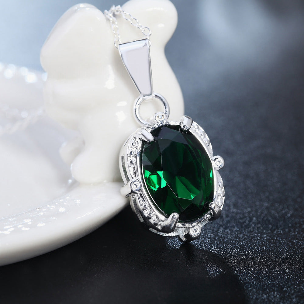 Collier de pendentif en argent vert haut de gamme en diamant