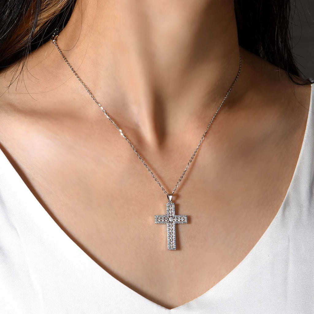 S925 Argent Sterling D Couleur VVS1 Moissanite Pave Collier Cross 45cm Platine plaqué GRA