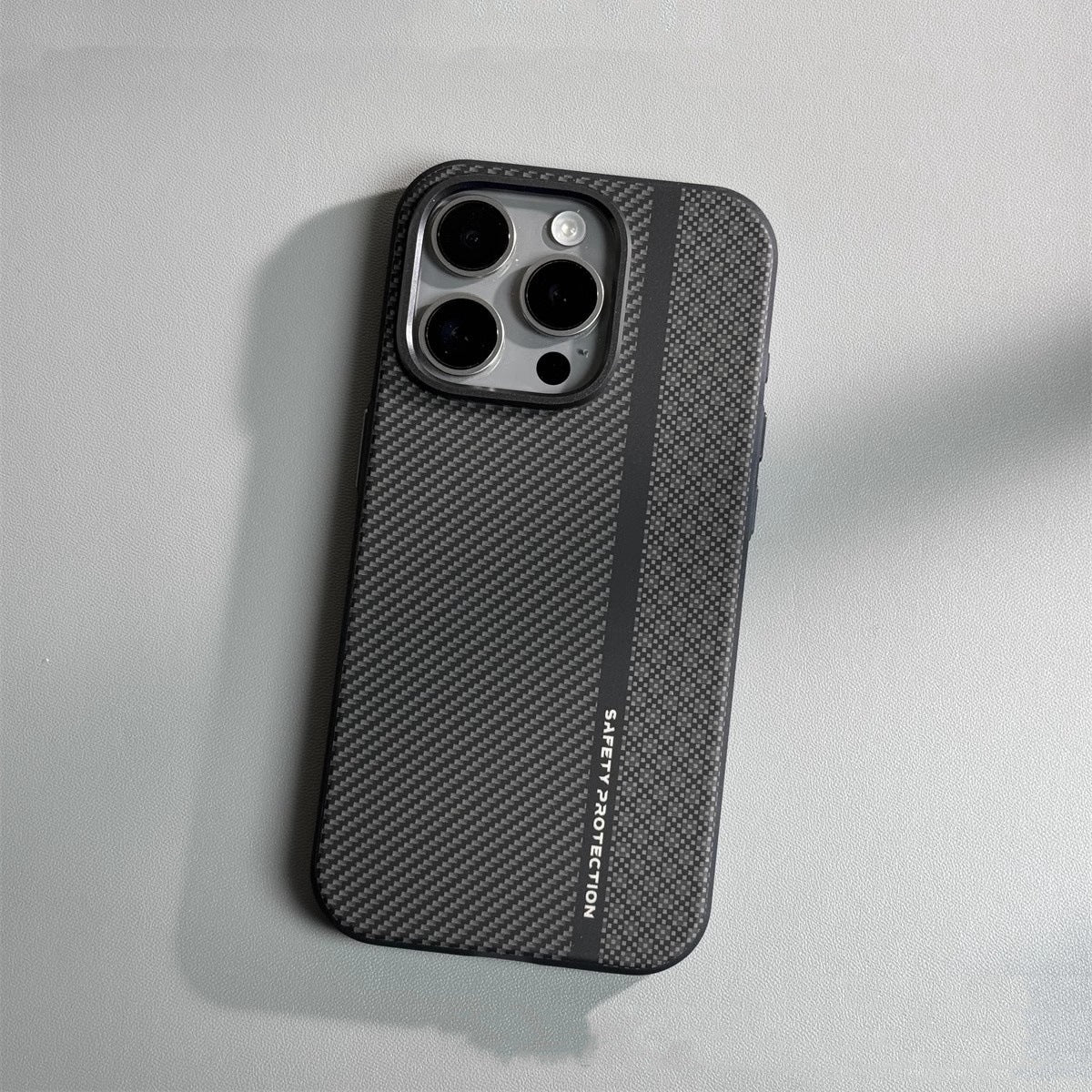 Couverture de protection anti-dérapante pour téléphone portable en fibre de carbone