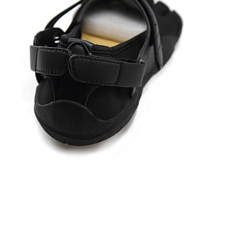 Simple and comfortable five-finger beach shoes for home use
