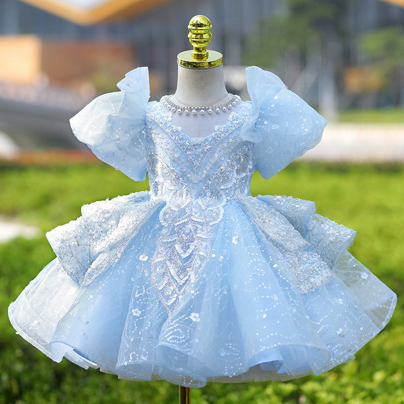 Petite fille Hôte Piano Performance Robe